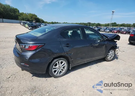 2019 Toyota Yaris Ia z USA, uszkodzony, nr VIN 3MYDLBYV8JY303847